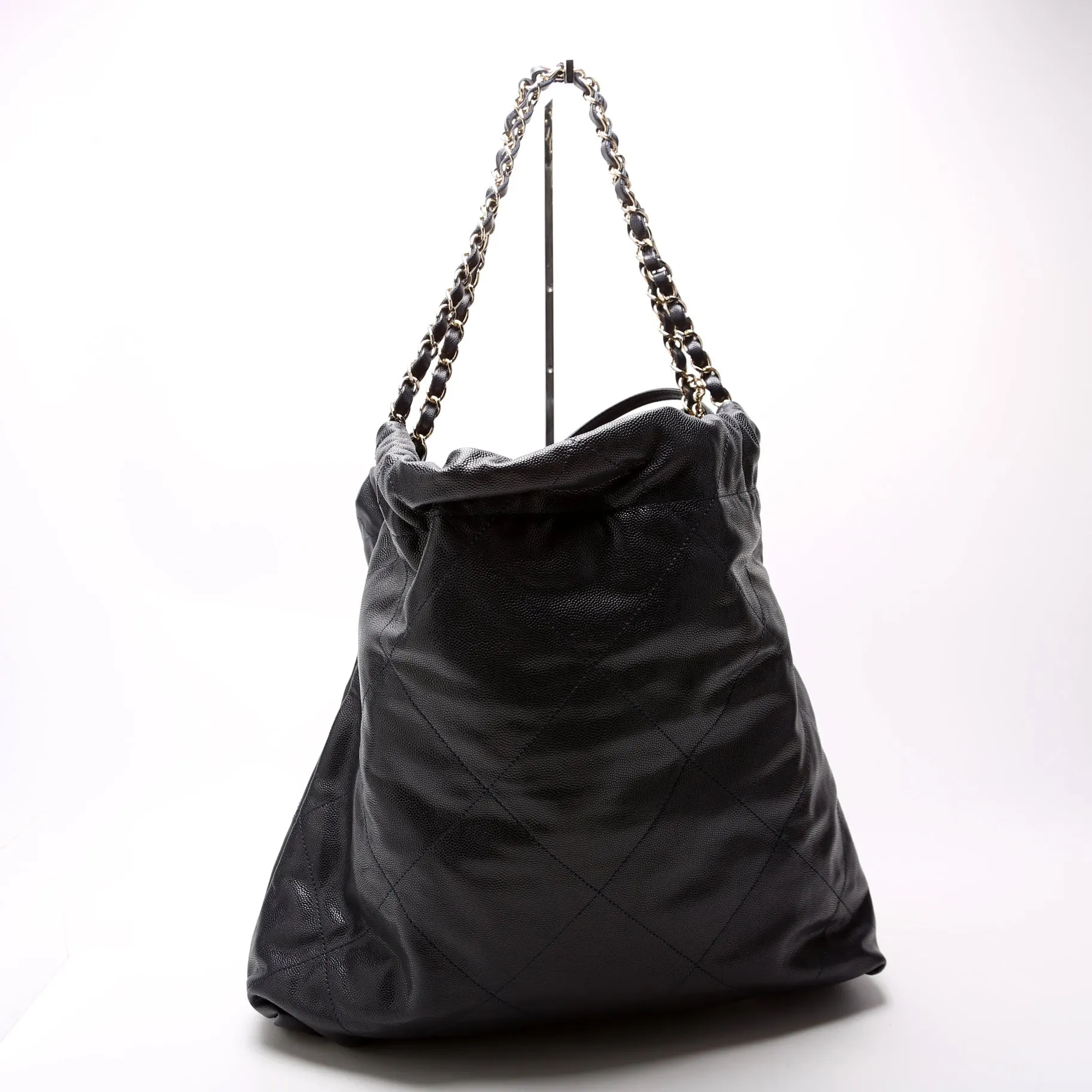 Chanel 22 Quilted Bag RFID