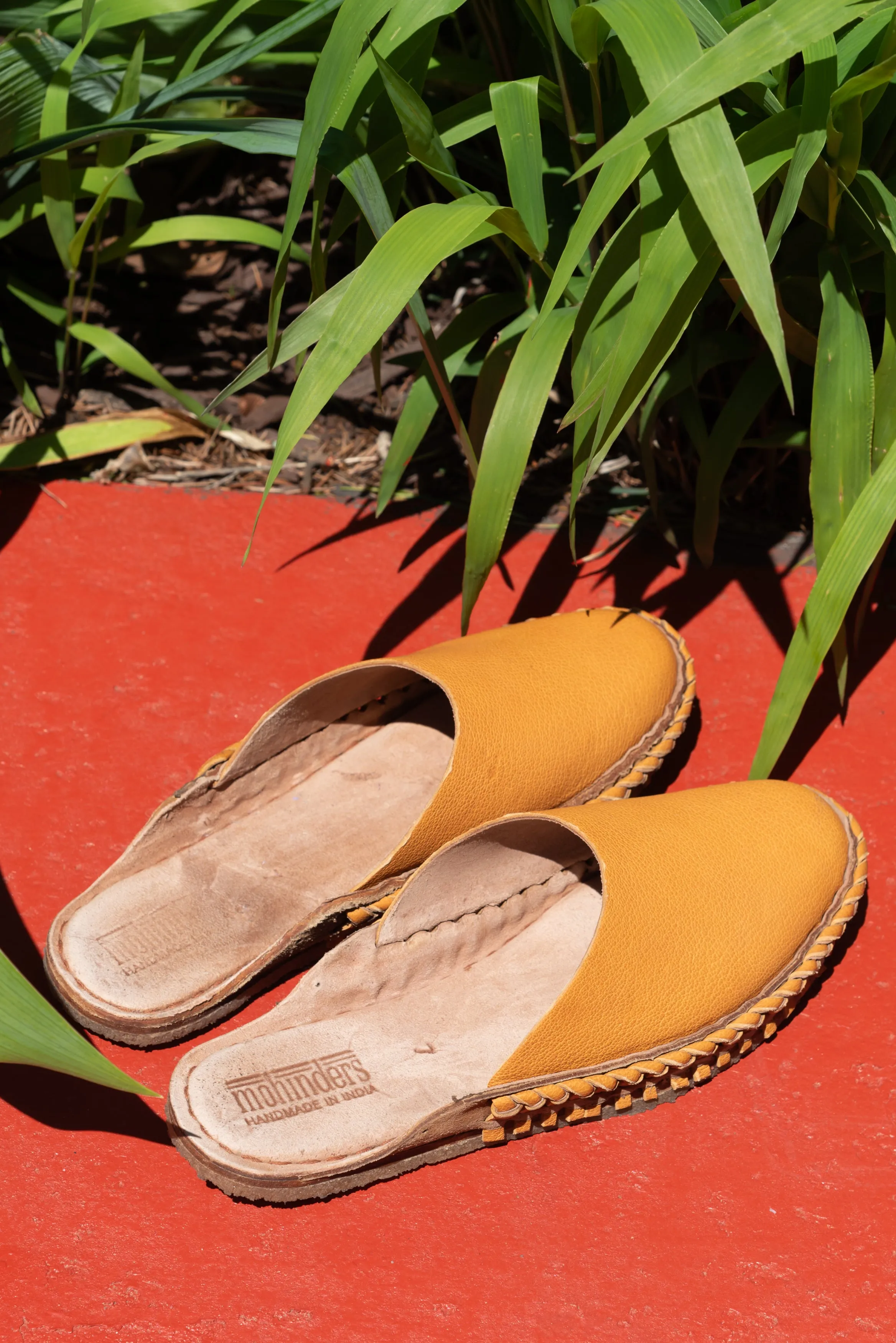 Mohinders Solid Slides in Tumeric
